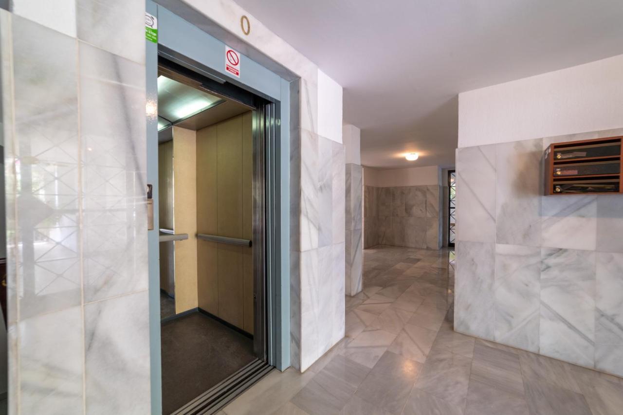 Iloftmalaga Atico Carihuela Apartment Torremolinos Luaran gambar