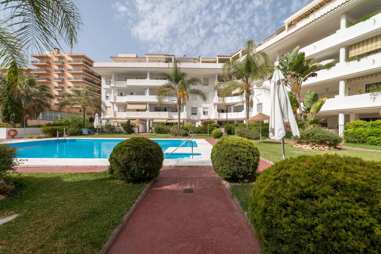 Iloftmalaga Atico Carihuela Apartment Torremolinos Luaran gambar