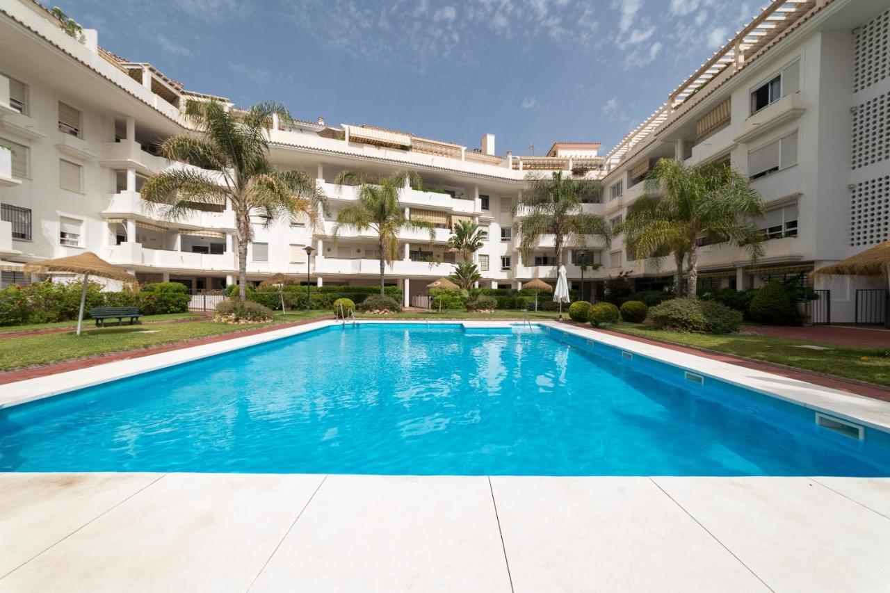 Iloftmalaga Atico Carihuela Apartment Torremolinos Luaran gambar