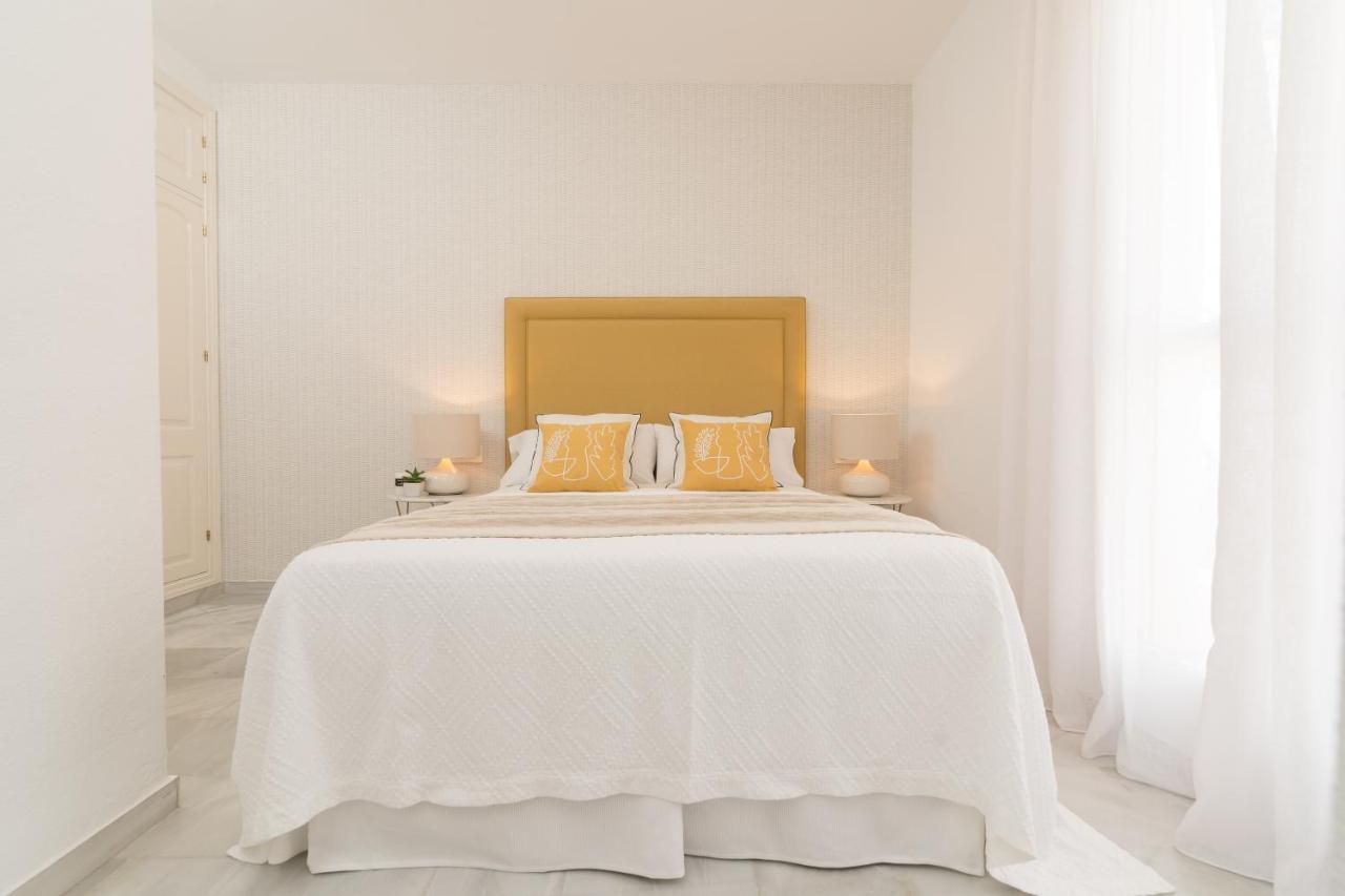 Iloftmalaga Atico Carihuela Apartment Torremolinos Luaran gambar