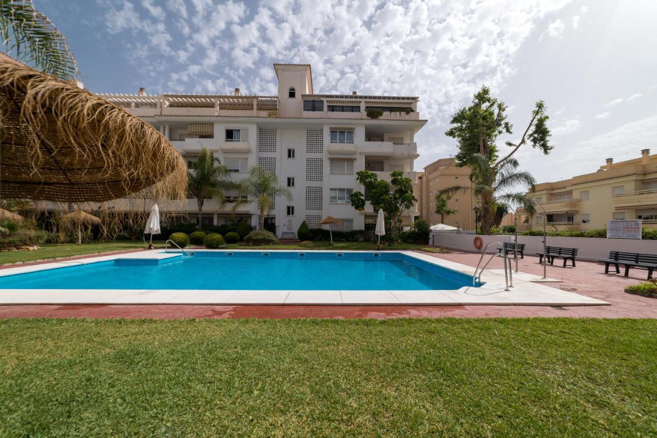 Iloftmalaga Atico Carihuela Apartment Torremolinos Luaran gambar
